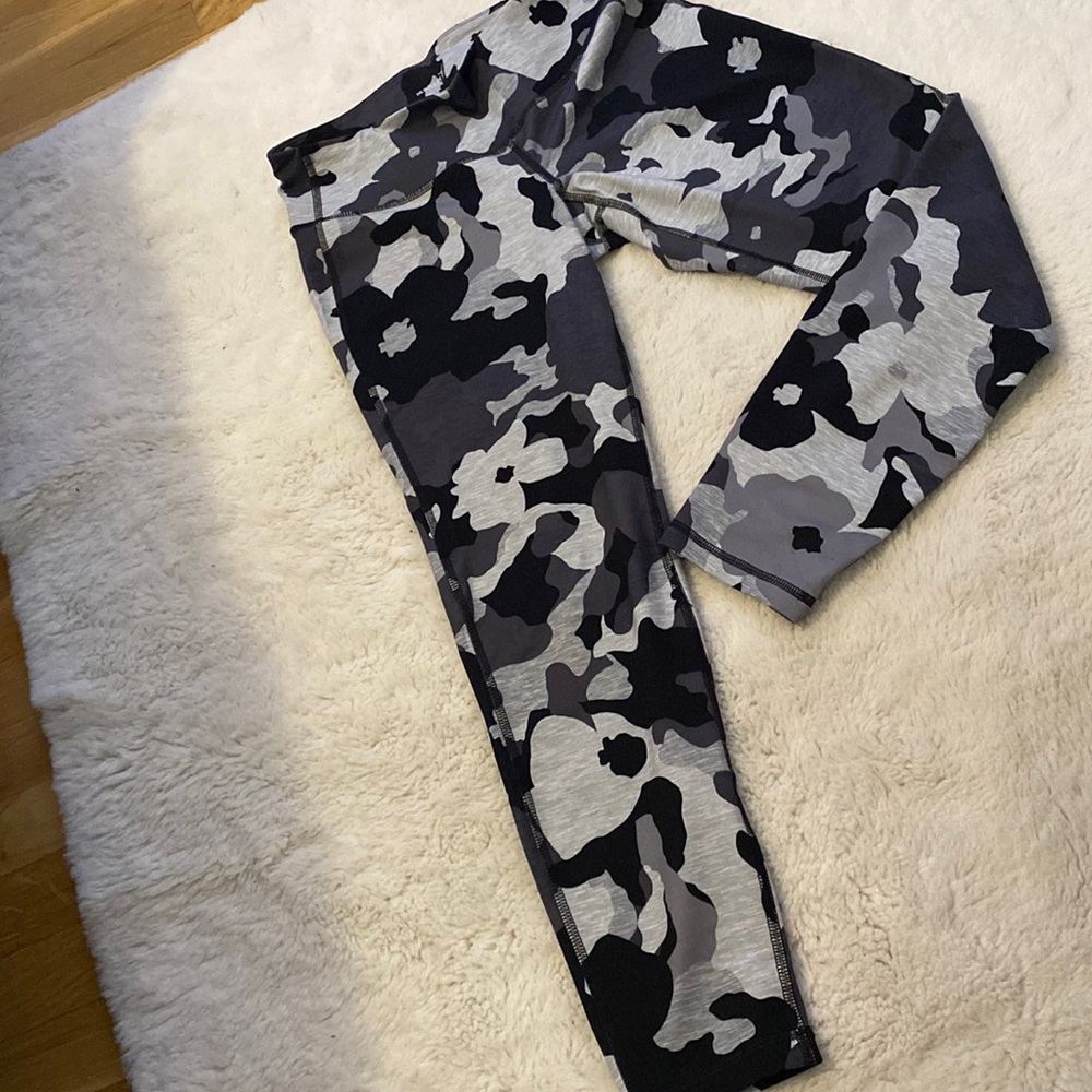 High rise, black and grey camo leggings. 7/8 length.